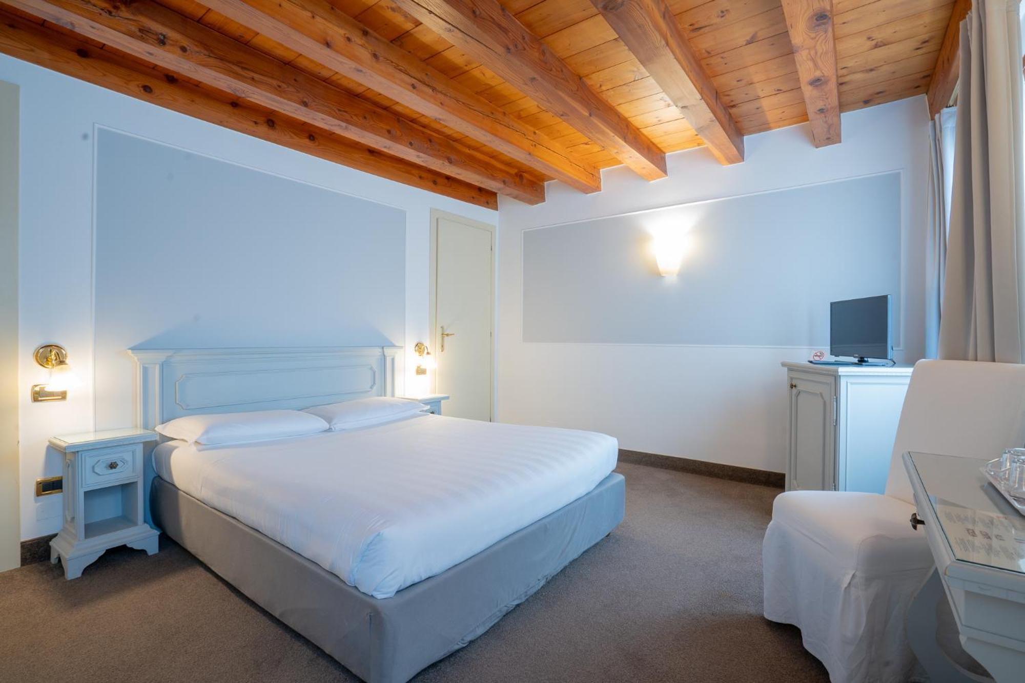 Alla Corte Rossa 3* Venedig